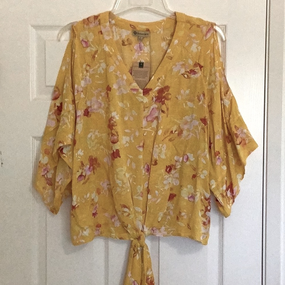 Democracy Yellow/Pink Floral V-Neck Tie Front Blouse with 3/4 Sleeves